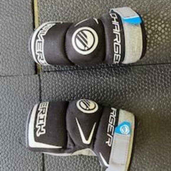 Maverik Charger - lacrosse elbow pads - youth small - Picture 1 of 1